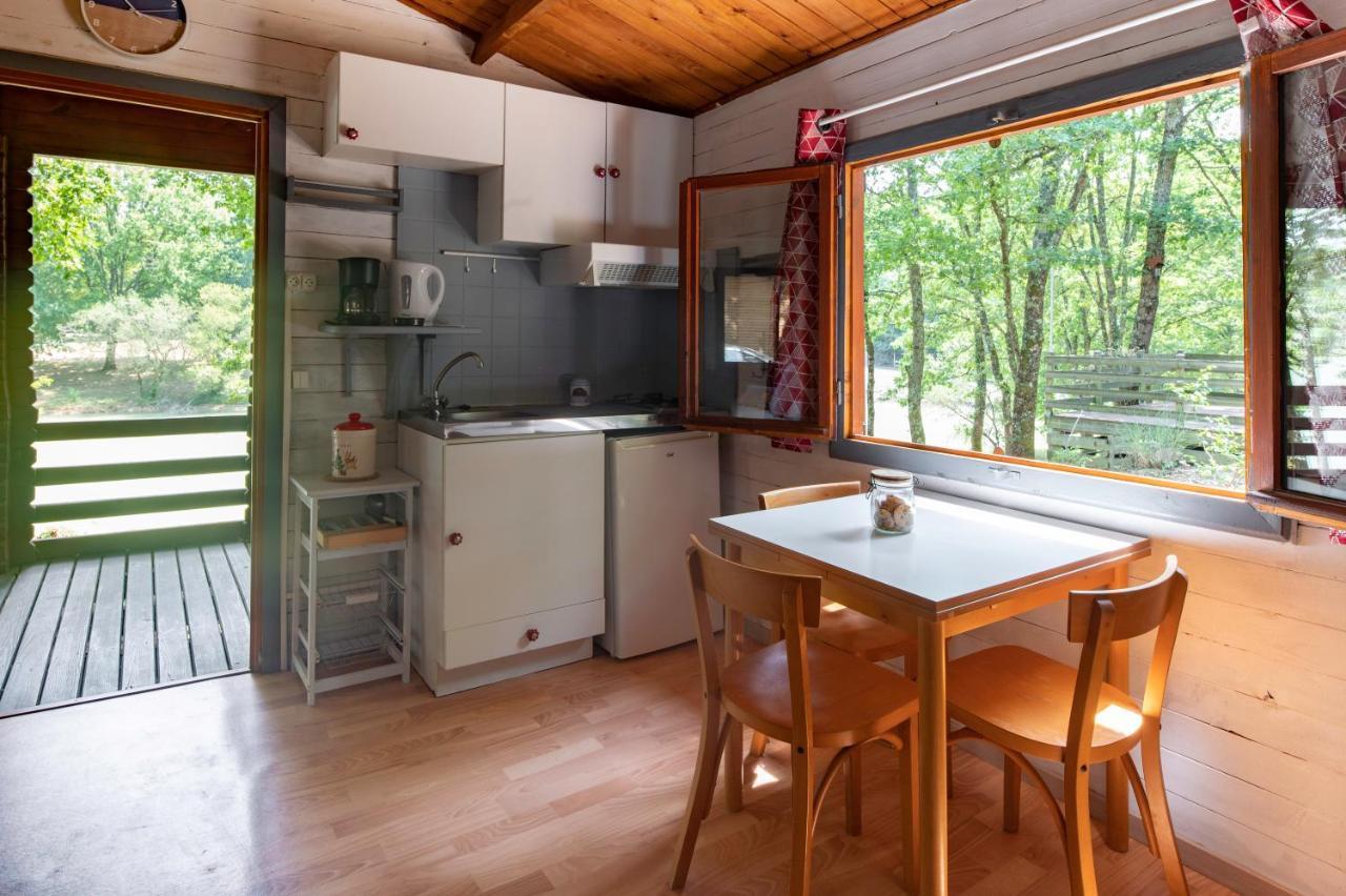 Camping Les Lacs D'Armagnac Bretagne-d'Armagnac Eksteriør billede