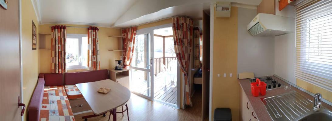 Camping Les Lacs D'Armagnac Bretagne-d'Armagnac Eksteriør billede