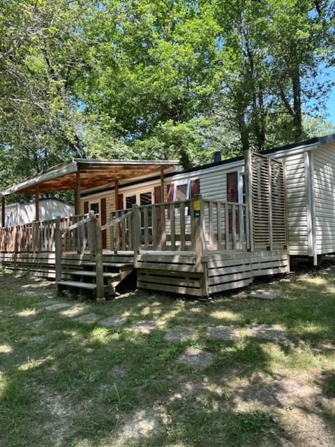 Camping Les Lacs D'Armagnac Bretagne-d'Armagnac Eksteriør billede
